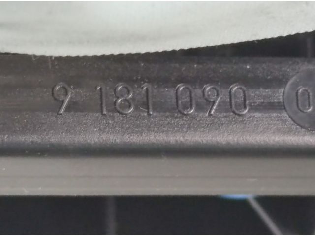 bontott BMW 5 GT Hátsó középső Szellőző