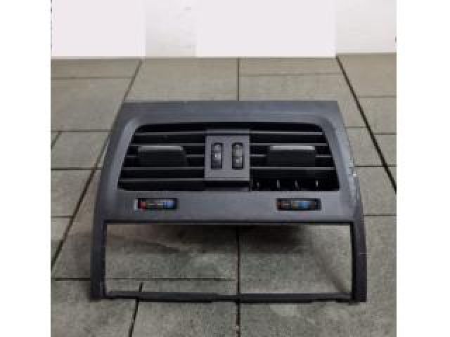 bontott BMW 5 GT Hátsó középső Szellőző