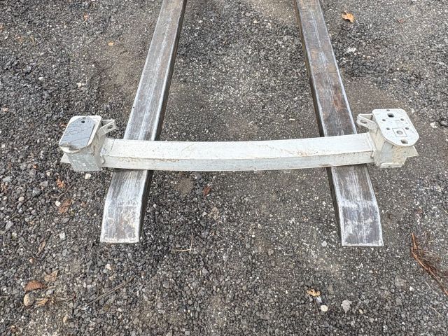 bontott BMW 5 GT Hátsó Lökhárító Merevítő (Fém)