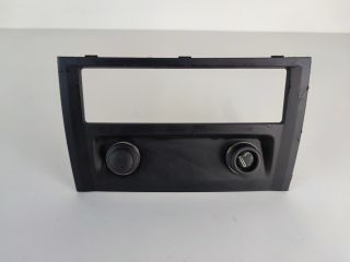 bontott BMW 5 GT Hátsó Szivargyújtó Aljzat