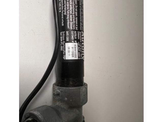 bontott BMW 5 GT Jobb első Övfeszítő