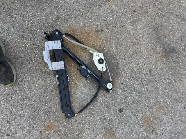 bontott BMW 5 GT Jobb hátsó Ablakemelő Szerkezet (Elektromos)