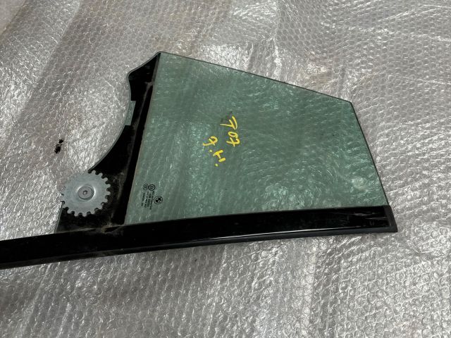 bontott BMW 5 GT Jobb hátsó Fixüveg (Ajtóban)