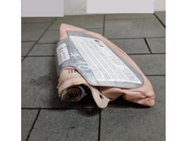 bontott BMW 5 GT Jobb Oldallégzsák