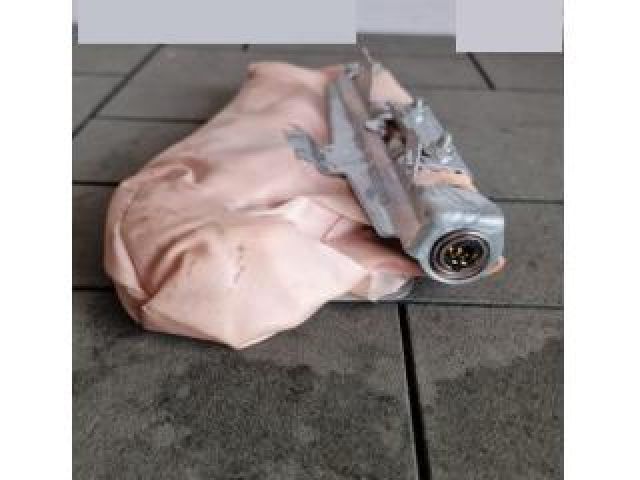 bontott BMW 5 GT Jobb Oldallégzsák