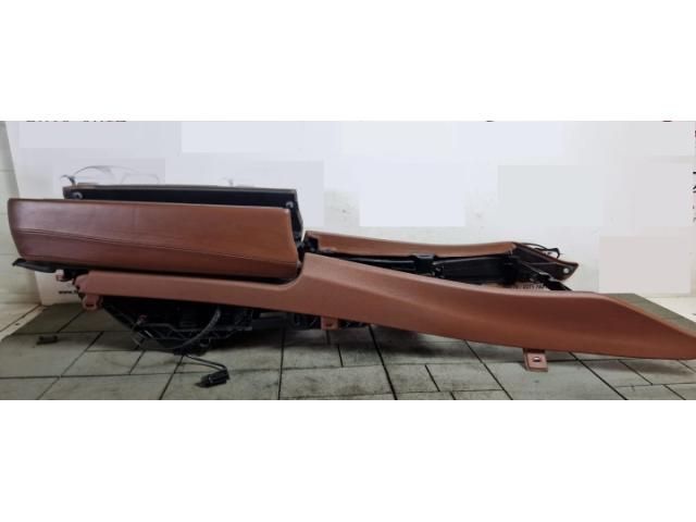 bontott BMW 5 GT Könyöklő