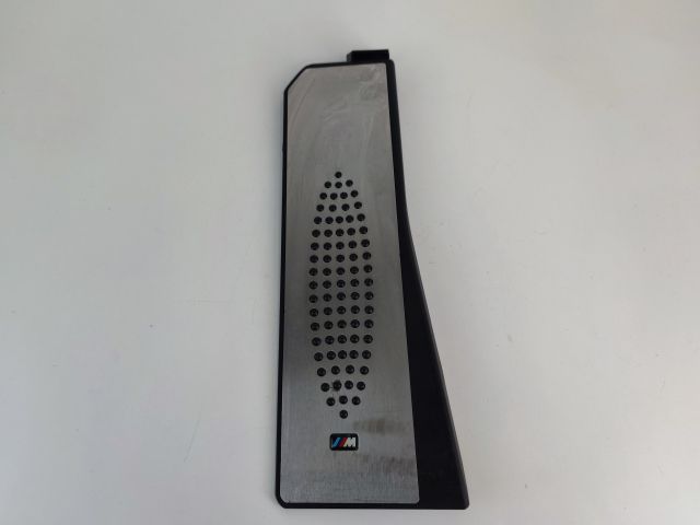 bontott BMW 5 GT Lábtámasz Burkolat