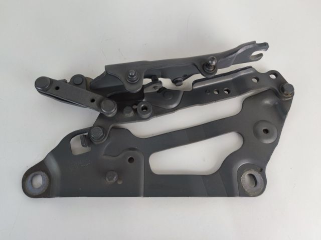 bontott BMW 5 GT Motorháztető Bal Zsanér