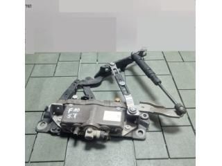 bontott BMW 5 GT Motorháztető Bal Zsanér