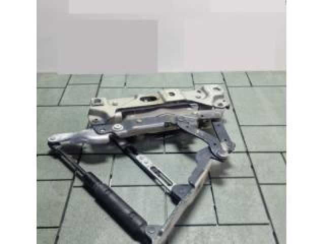 bontott BMW 5 GT Motorháztető Jobb Zsanér