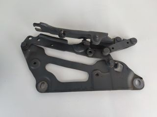 bontott BMW 5 GT Motorháztető Jobb Zsanér