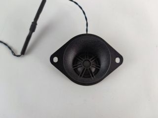 bontott BMW 5 GT Műszerfal Hangszóró (Pozíciófüggetlen)