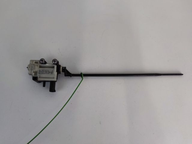 bontott BMW 5 GT Tankajtó Nyitó Bowden