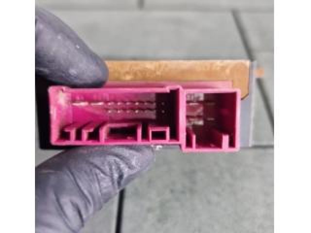 bontott BMW 5 GT Üzemanyag Befecskendező Vezérlő