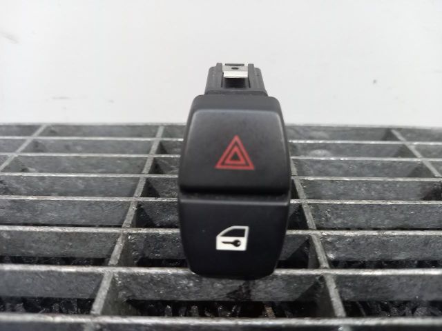 bontott BMW 5 GT Vészvillogó Kapcsoló