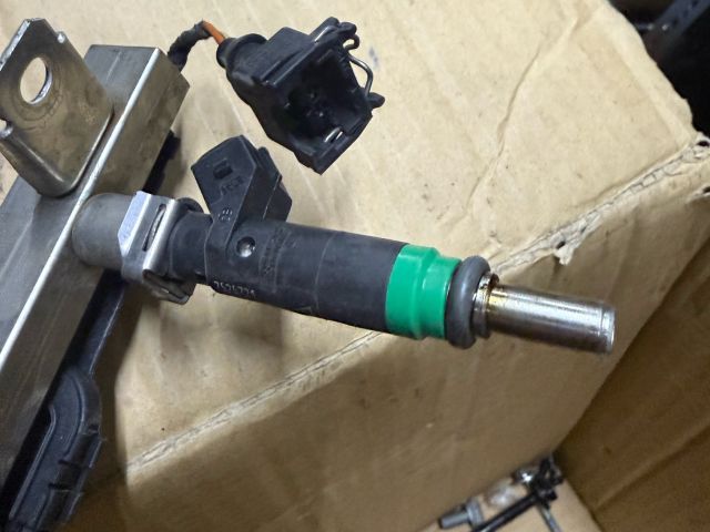 bontott BMW 6 Porlasztó Sor / Híd