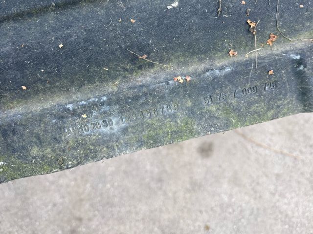 bontott BMW 6 Alsó Padlólemez Burkolat