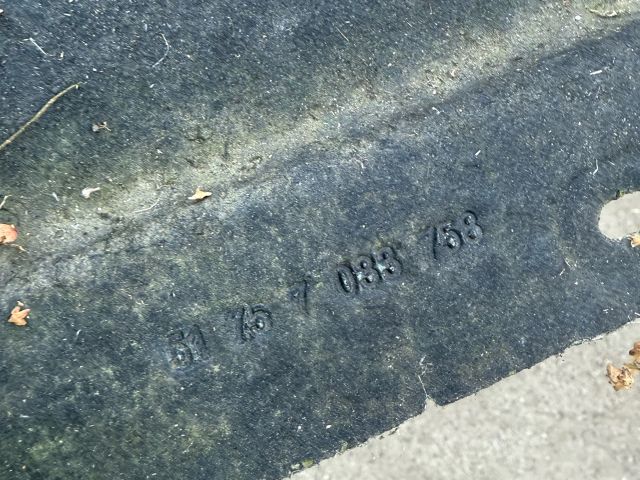 bontott BMW 6 Alsó Padlólemez Burkolat