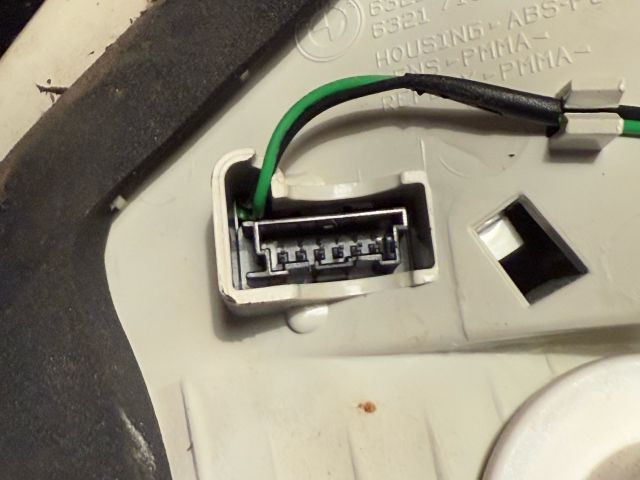 bontott BMW 6 Bal Hátsó Lámpa