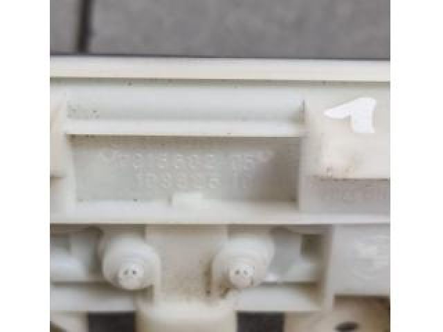 bontott BMW 6 Csomagtérajtó Kilincs