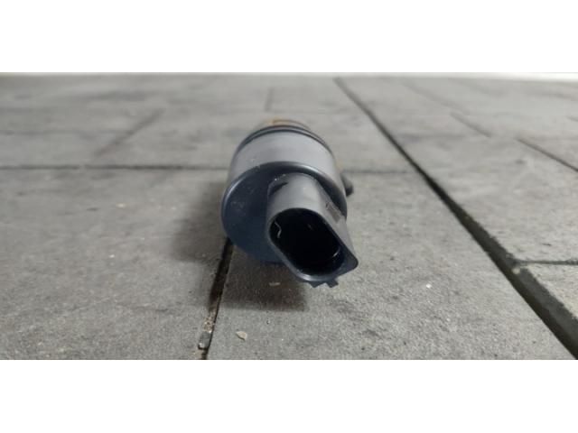 bontott BMW 6 Első Ablakmosó Szivattyú