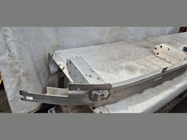 bontott BMW 6 Első Lökhárító Merevítő (Fém)