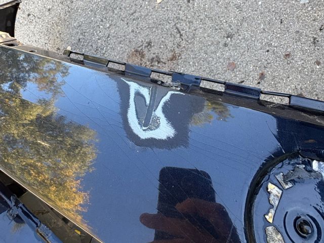 bontott BMW 6 Első Lökhárító (Üresen)