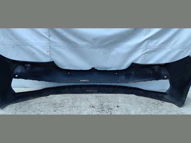 bontott BMW 6 Első Lökhárító (Üresen)