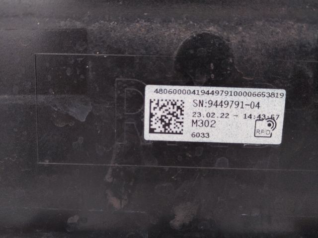 bontott BMW 6 Első Lökhárító (Üresen)