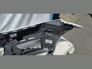 bontott BMW 6 Első Lökhárító (Üresen)