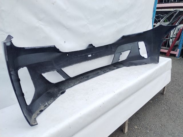 bontott BMW 6 Első Lökhárító (Üresen)