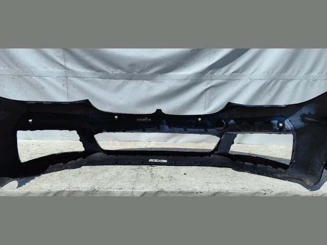 bontott BMW 6 Első Lökhárító (Üresen)