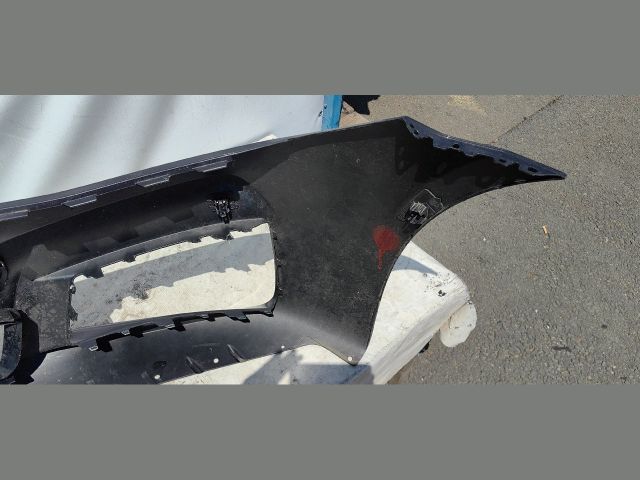 bontott BMW 6 Első Lökhárító (Üresen)