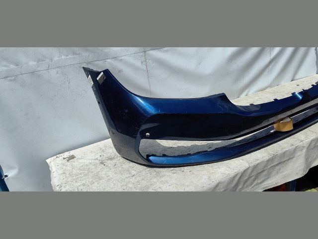 bontott BMW 6 Első Lökhárító (Üresen)