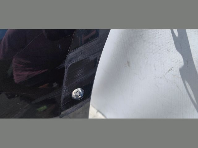 bontott BMW 6 Első Lökhárító (Üresen)