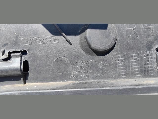 bontott BMW 6 Első Lökhárító (Üresen)