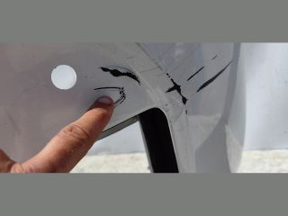 bontott BMW 6 Első Lökhárító (Üresen)