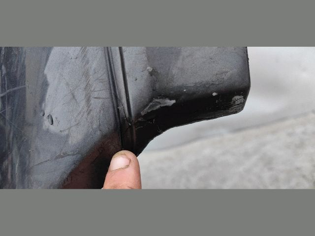 bontott BMW 6 Hátsó Lökhárító (Üresen)