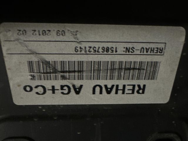 bontott BMW 6 Hátsó Lökhárító (Üresen)