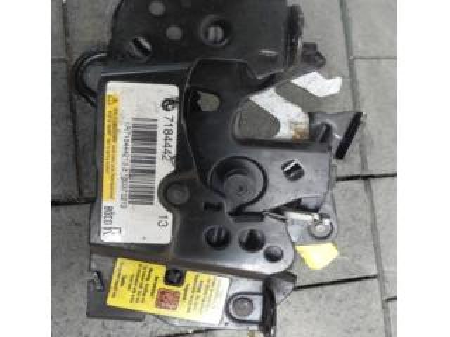 bontott BMW 6 Jobb Motorháztető Zárszerkezet