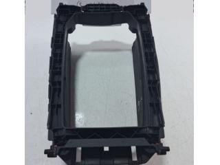 bontott BMW 6 Könyöklő