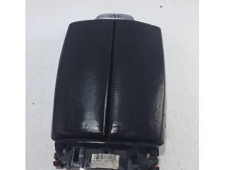 bontott BMW 6 Könyöklő