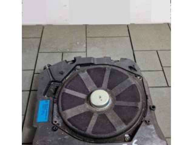 bontott BMW 6 Mélynyomó Hangszóró