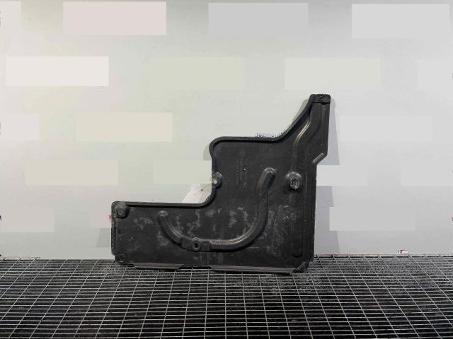 bontott BMW 7 Alsó Motorburkolat