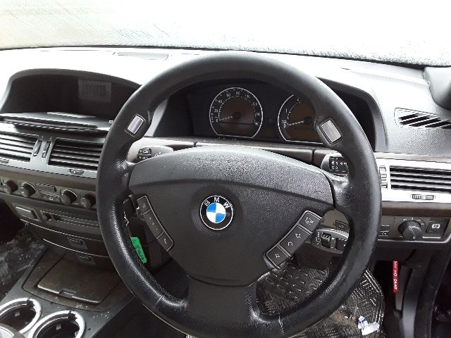 bontott BMW 7 Bal hátsó Féknyereg Munkahengerrel