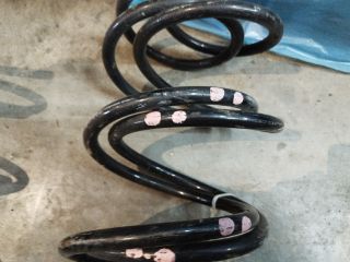 bontott BMW 7 Első Rugó Pár