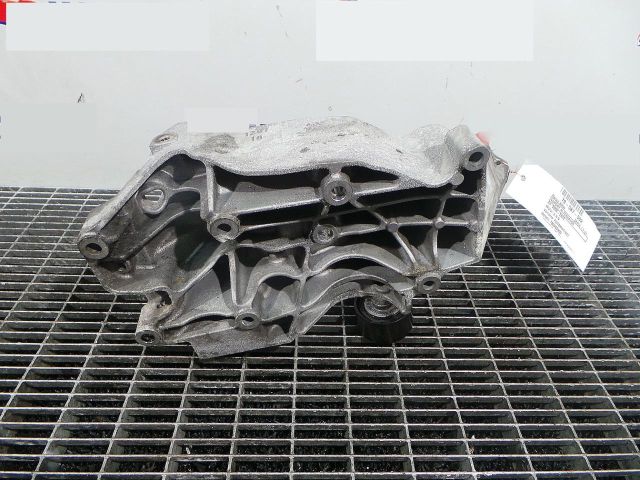 bontott BMW 7 Generátor Tartó Bak