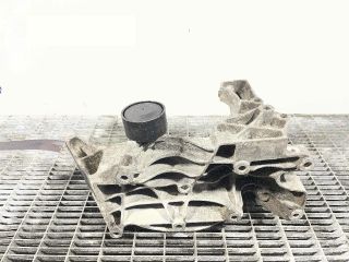 bontott BMW 7 Generátor Tartó Bak