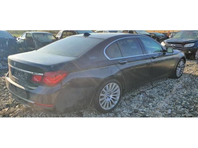 bontott BMW 7 Jobb hátsó Csonkállvány