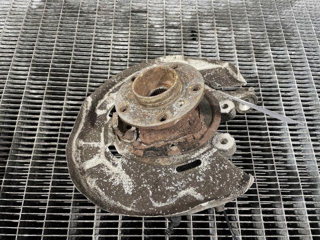 bontott BMW 7 Jobb hátsó Csonkállvány